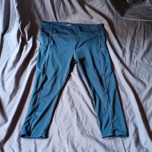 Savvy  dark blue yoga capris